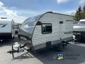 New 2025 Coachmen Catalina