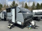 Thumbnail Photo 4 for New 2025 Coachmen Catalina