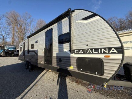 Photo 1 for New 2025 Coachmen Catalina 29THS