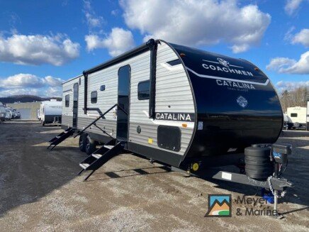 Photo 1 for New 2025 Coachmen Catalina 29THS