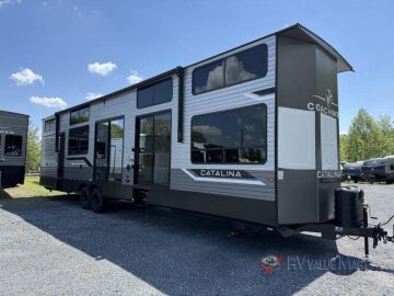 New 2025 Coachmen Catalina
