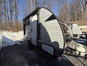 New 2025 Coachmen Catalina
