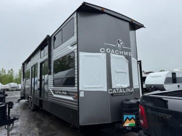 New 2025 Coachmen Catalina