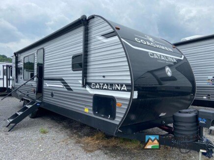Photo 1 for New 2025 Coachmen Catalina 283RKS