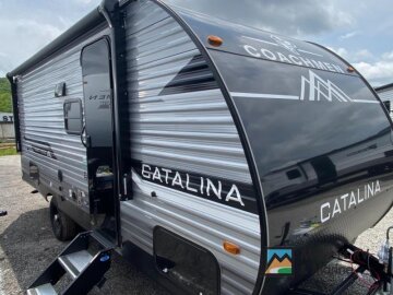 New 2025 Coachmen Catalina