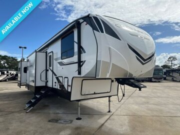 New 2025 Coachmen Chaparral