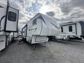 New 2025 Coachmen Chaparral Lite