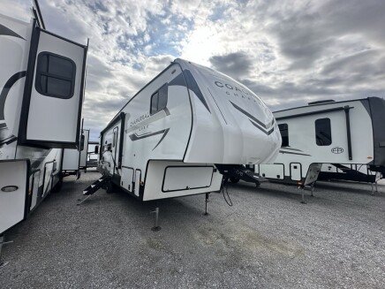 Photo 1 for New 2025 Coachmen Chaparral Lite