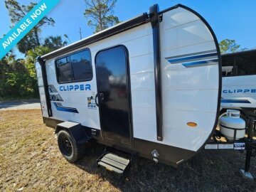 New 2025 Coachmen Clipper