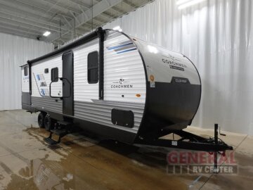 New 2025 Coachmen Clipper