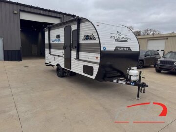 New 2025 Coachmen Clipper