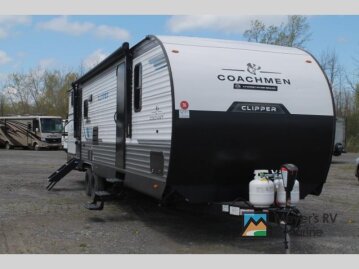New 2025 Coachmen Clipper