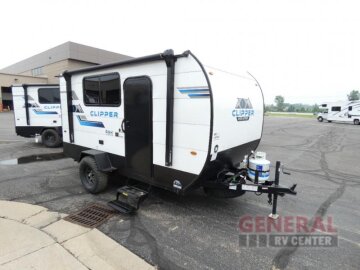 New 2025 Coachmen Clipper