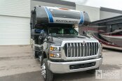 New 2025 Coachmen Entourage
