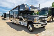 New 2025 Coachmen Entourage