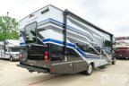Thumbnail Photo 5 for New 2025 Coachmen Entourage