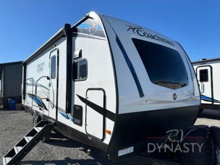 Photo 1 for New 2025 Coachmen Freedom Express 259FKDS