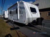 New 2025 Coachmen Freedom Express