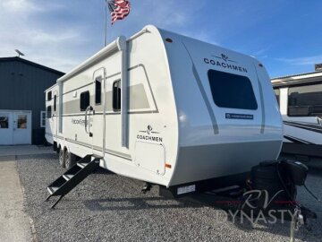 New 2025 Coachmen Freedom Express 31SE