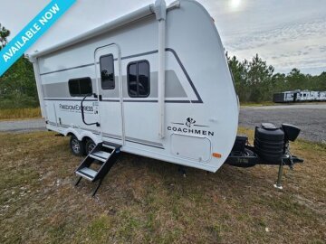 New 2025 Coachmen Freedom Express