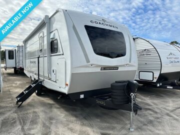 New 2025 Coachmen Freedom Express 259FKDS
