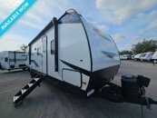 New 2025 Coachmen Freedom Express 31SE