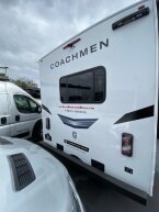Thumbnail Photo 4 for New 2025 Coachmen Freelander