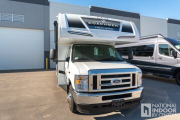 New 2025 Coachmen Freelander