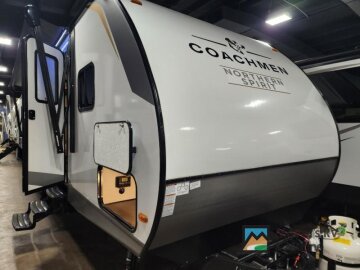 New 2025 Coachmen Spirit