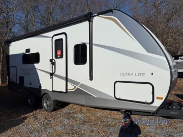 New 2025 Coachmen Spirit