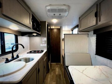 New 2025 Coachmen Viking