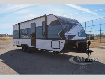 New 2025 Crossroads Zinger
