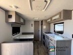 Thumbnail Photo 5 for New 2025 Dutchmen Aspen Trail