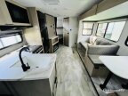 Thumbnail Photo 3 for New 2025 Dutchmen Kodiak