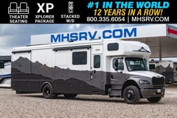 New 2025 Dynamax DX3 37TS