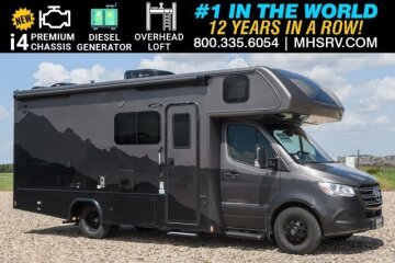 New 2025 Dynamax Isata 24FW