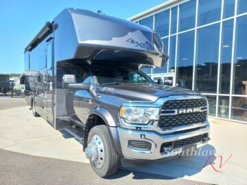 New 2025 Dynamax Isata