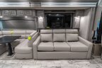 Thumbnail Photo 6 for New 2025 Fleetwood Discovery 44B