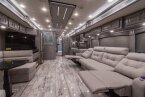 Thumbnail Photo 4 for New 2025 Fleetwood Discovery 44S