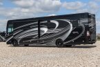 Thumbnail Photo 4 for New 2025 Fleetwood Discovery 40G