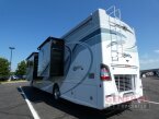 Thumbnail Photo 3 for New 2025 Fleetwood Discovery 40M