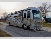 New 2025 Fleetwood Discovery 38W