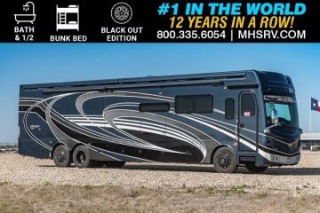New 2025 Fleetwood Discovery 44B