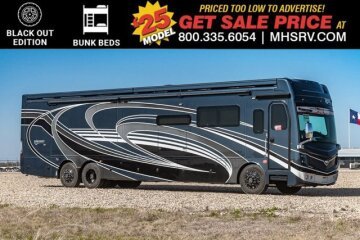 New 2025 Fleetwood Discovery 44B