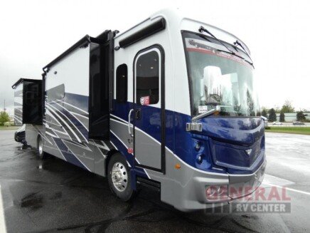 Photo 1 for New 2025 Fleetwood Discovery 38N