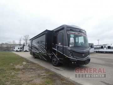 New 2025 Fleetwood Discovery 38W