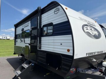 New 2025 Forest River Cherokee