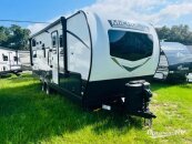 New 2025 Forest River Flagstaff 25BRDS