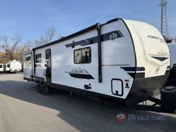 New 2025 Forest River Grand Surveyor