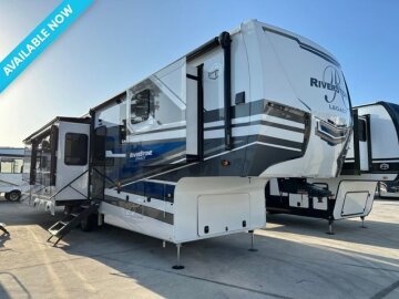 New 2025 Forest River Riverstone